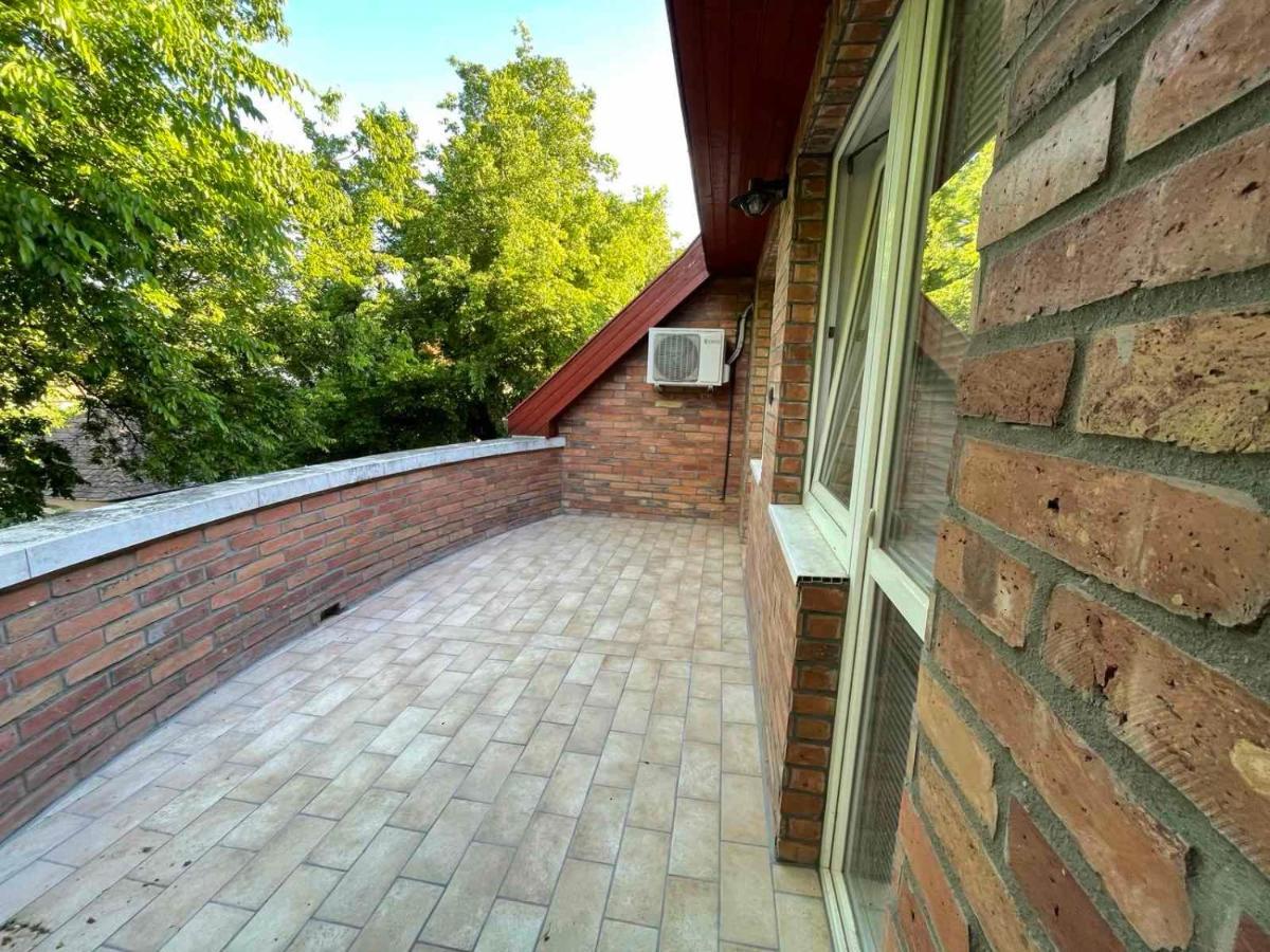 Gabica Apartman Debrecen Eksteriør billede